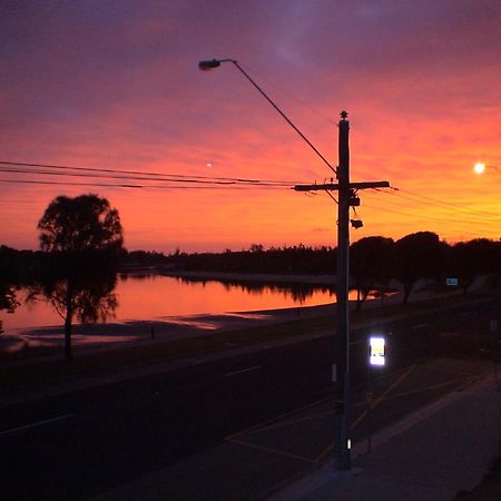 Heyfield Motel And Apartments Lakes Entrance Kültér fotó