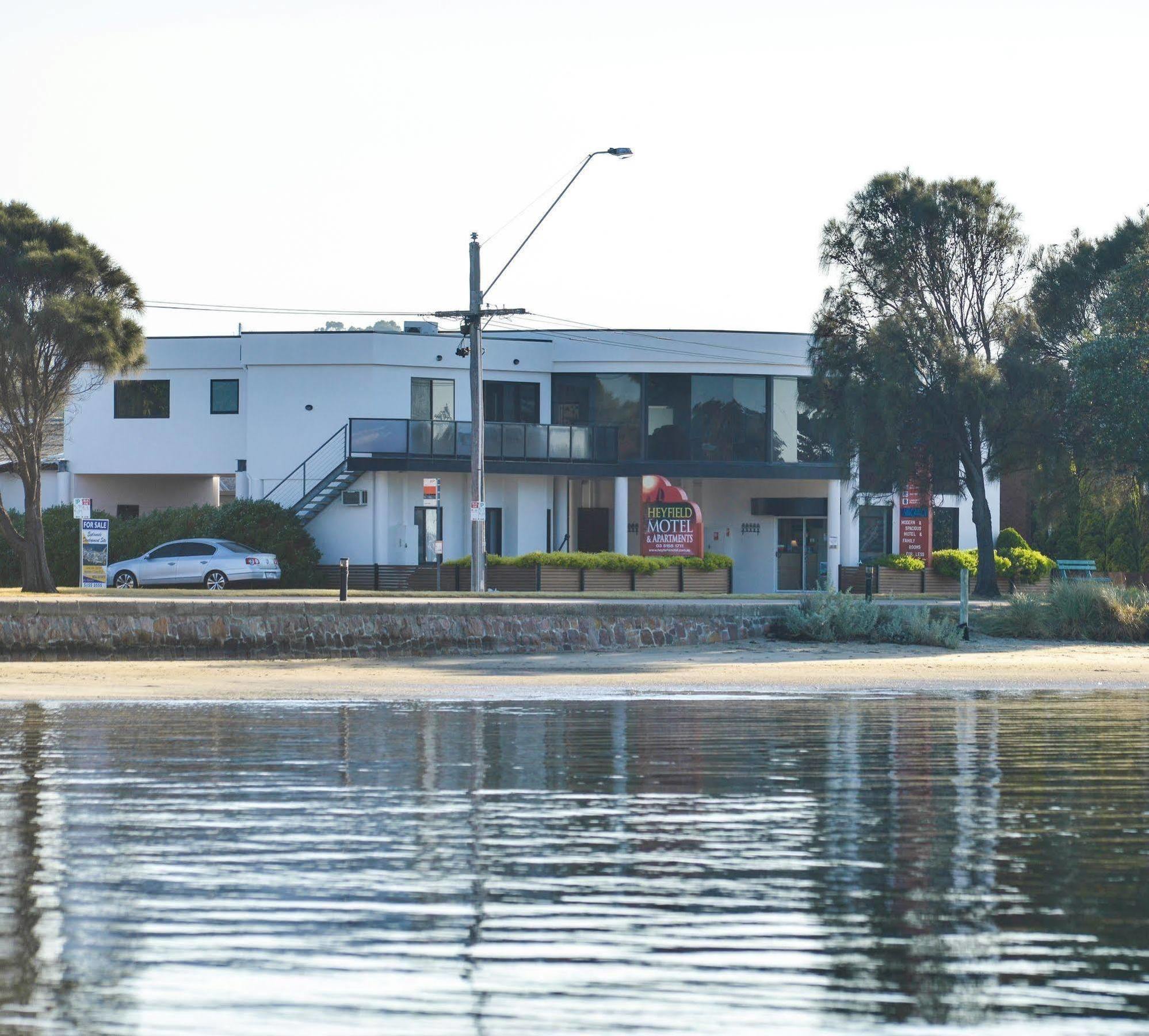 Heyfield Motel And Apartments Lakes Entrance Kültér fotó