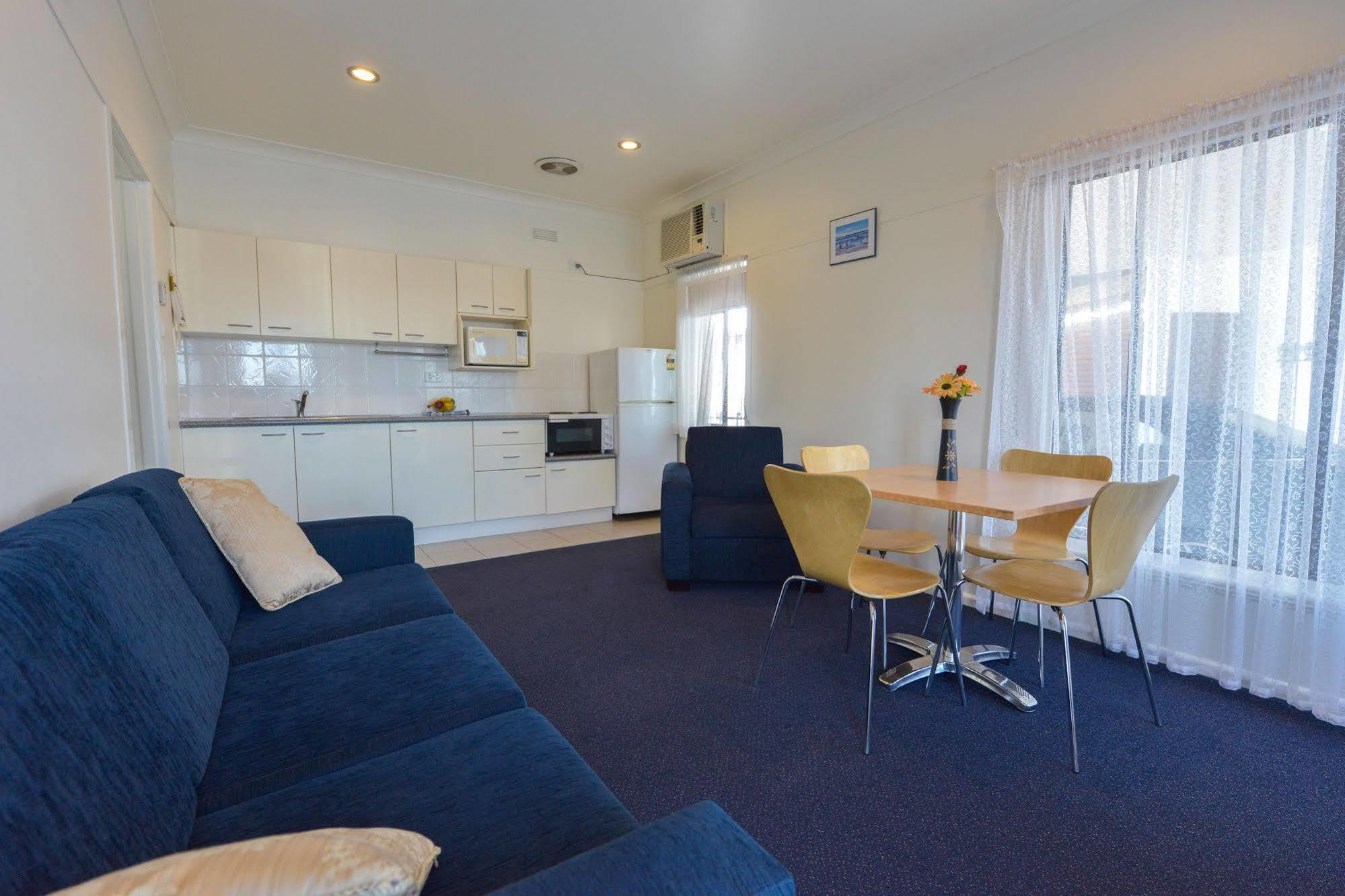 Heyfield Motel And Apartments Lakes Entrance Kültér fotó